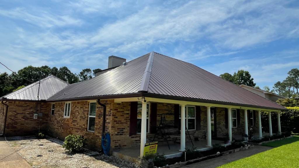 how-long-will-paint-last-on-your-destin-fl-metal-roof-kings-roofing